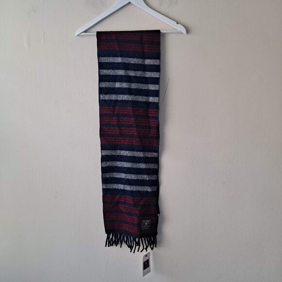 Faribault Woolen Mill Company Red Blue 100% Virgin Wool Scarf with Fringes NWT - Picture 4 of 12